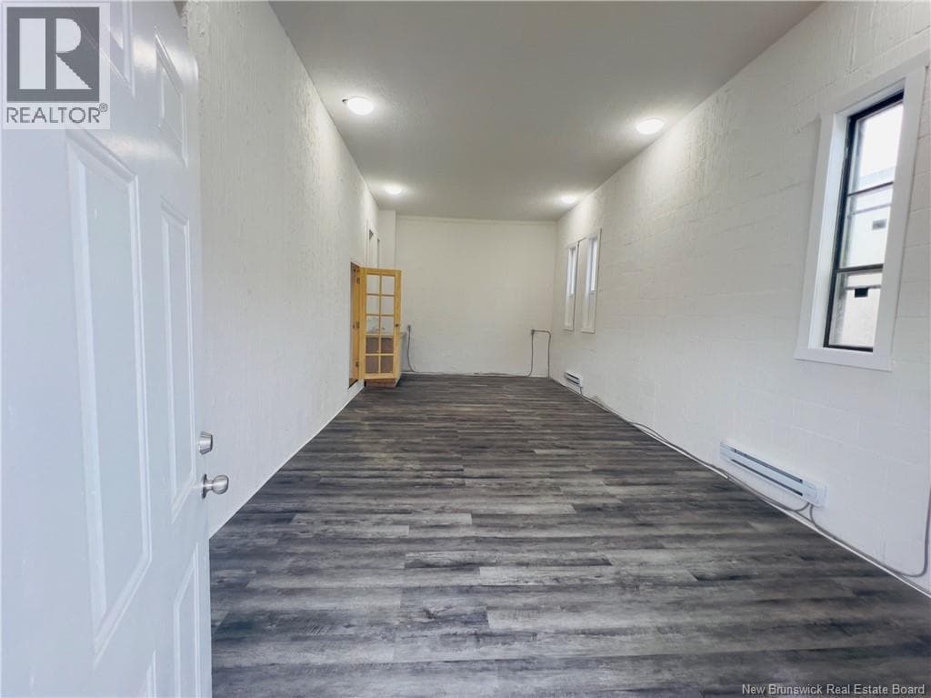 341 Douglas Avenue, photo 4