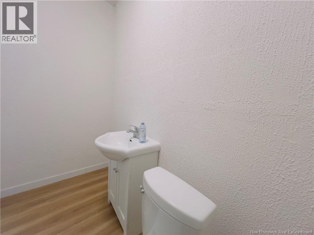 341 Douglas Avenue, photo 11