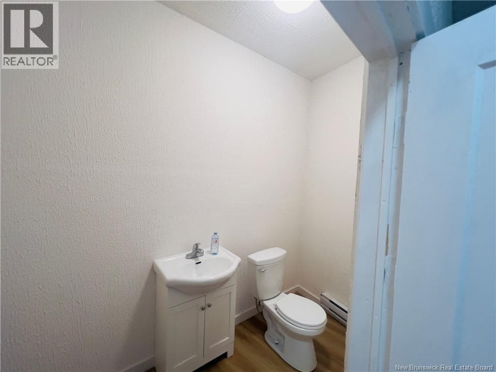 341 Douglas Avenue, photo 15
