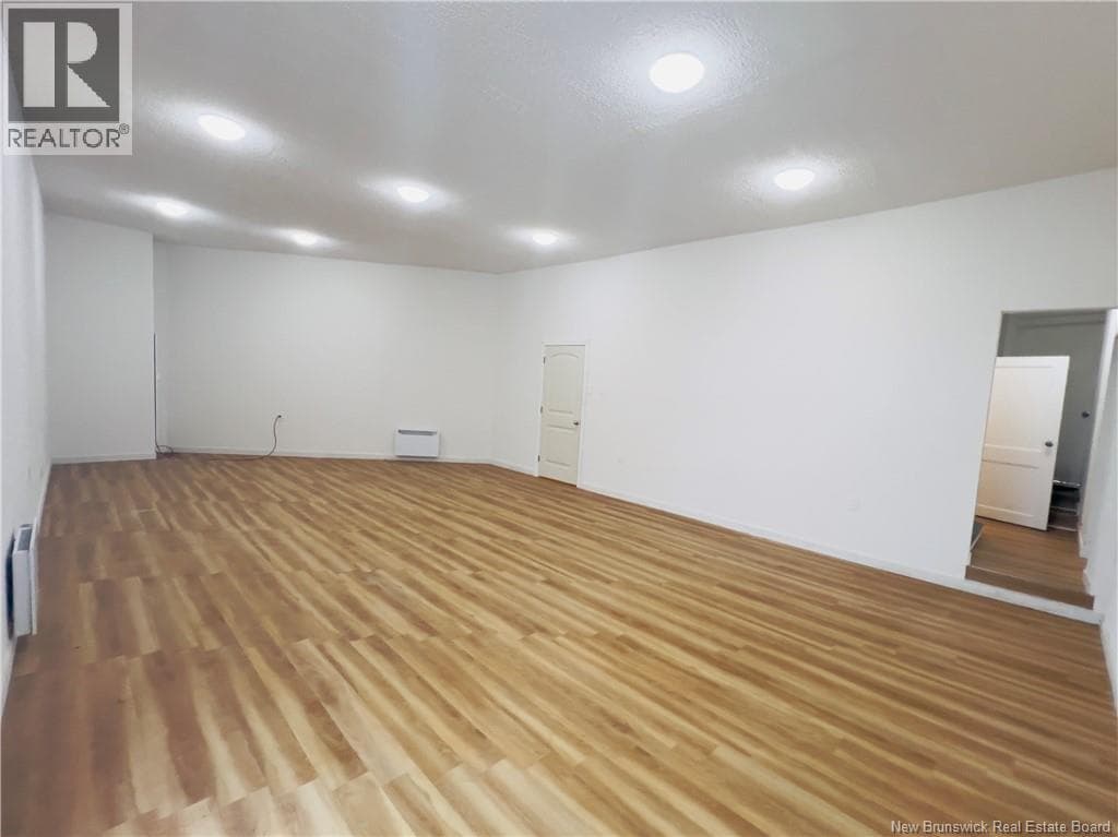 341 Douglas Avenue, photo 19
