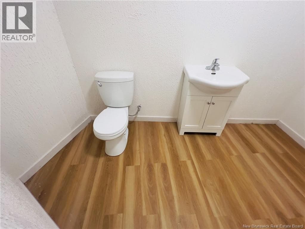 341 Douglas Avenue, photo 28