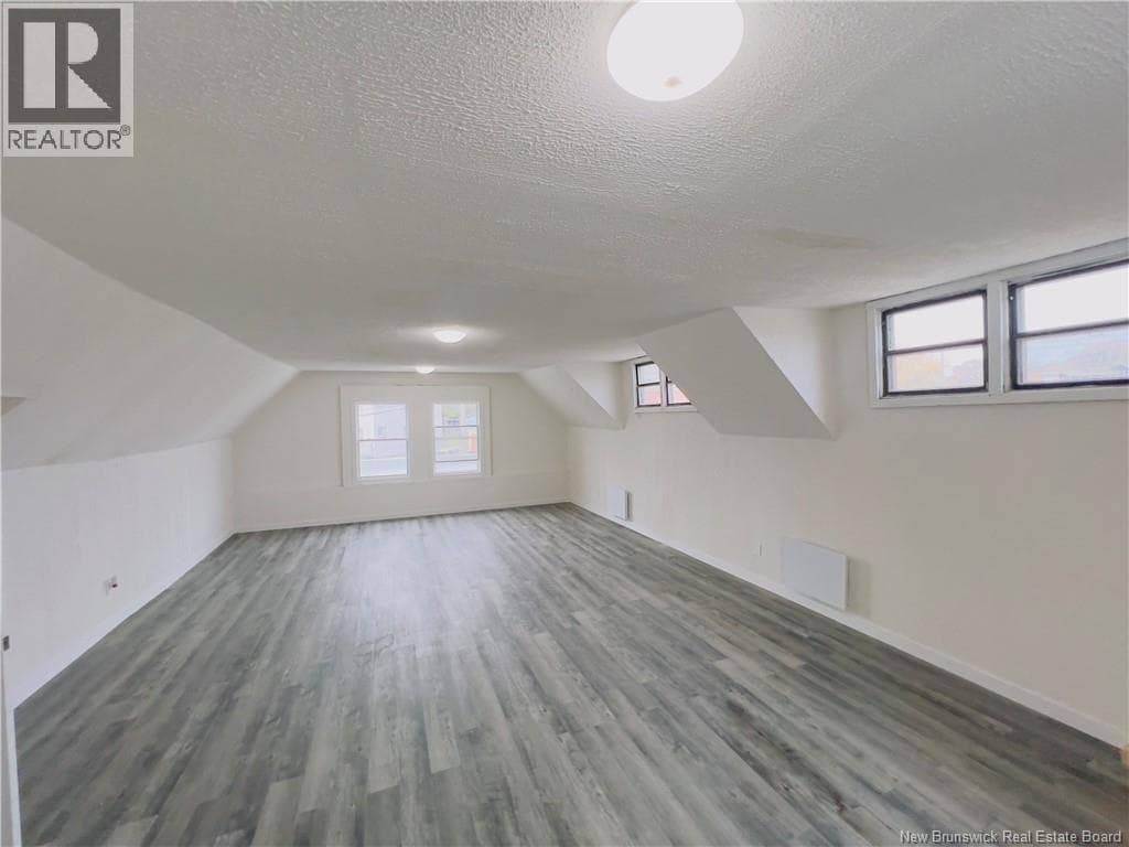 341 Douglas Avenue, photo 45