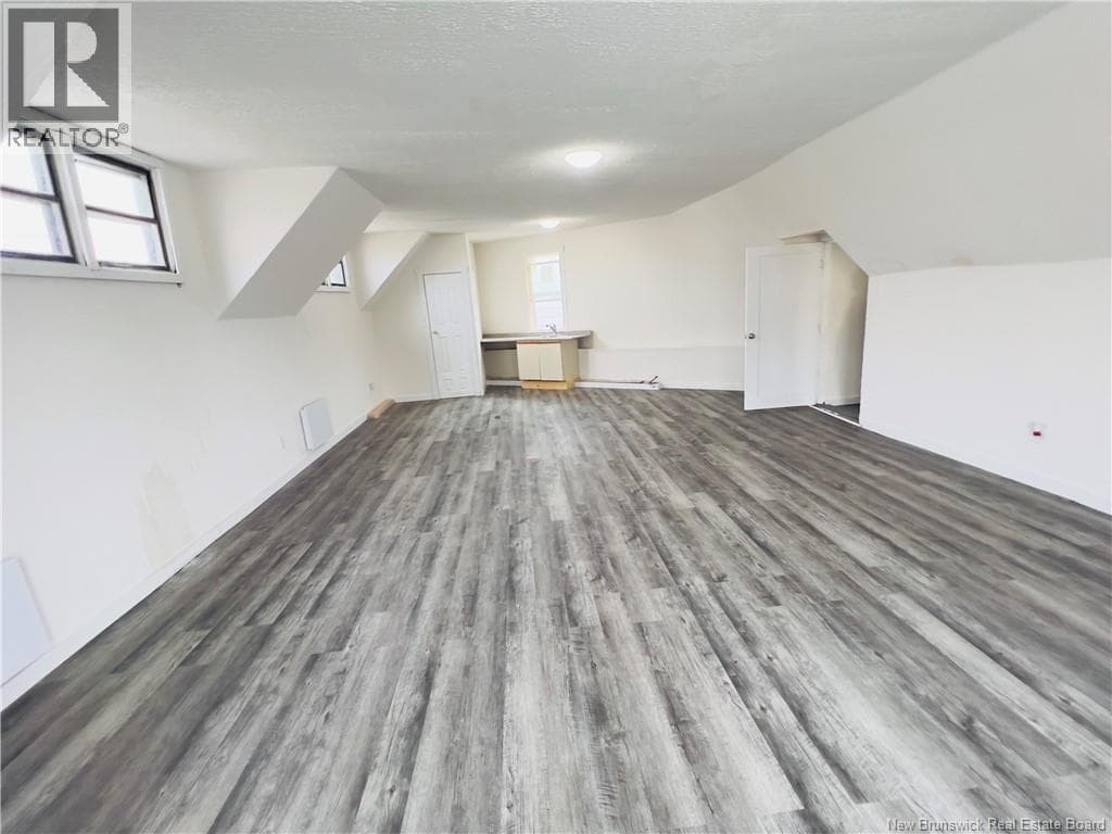 341 Douglas Avenue, photo 36