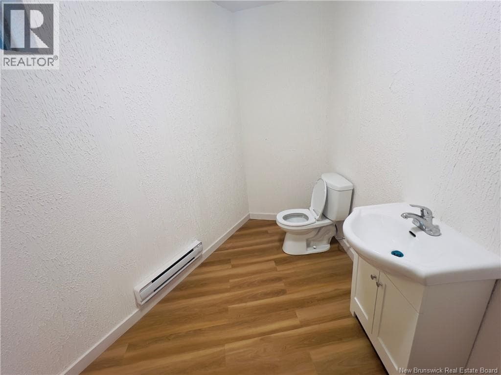 341 Douglas Avenue, photo 26
