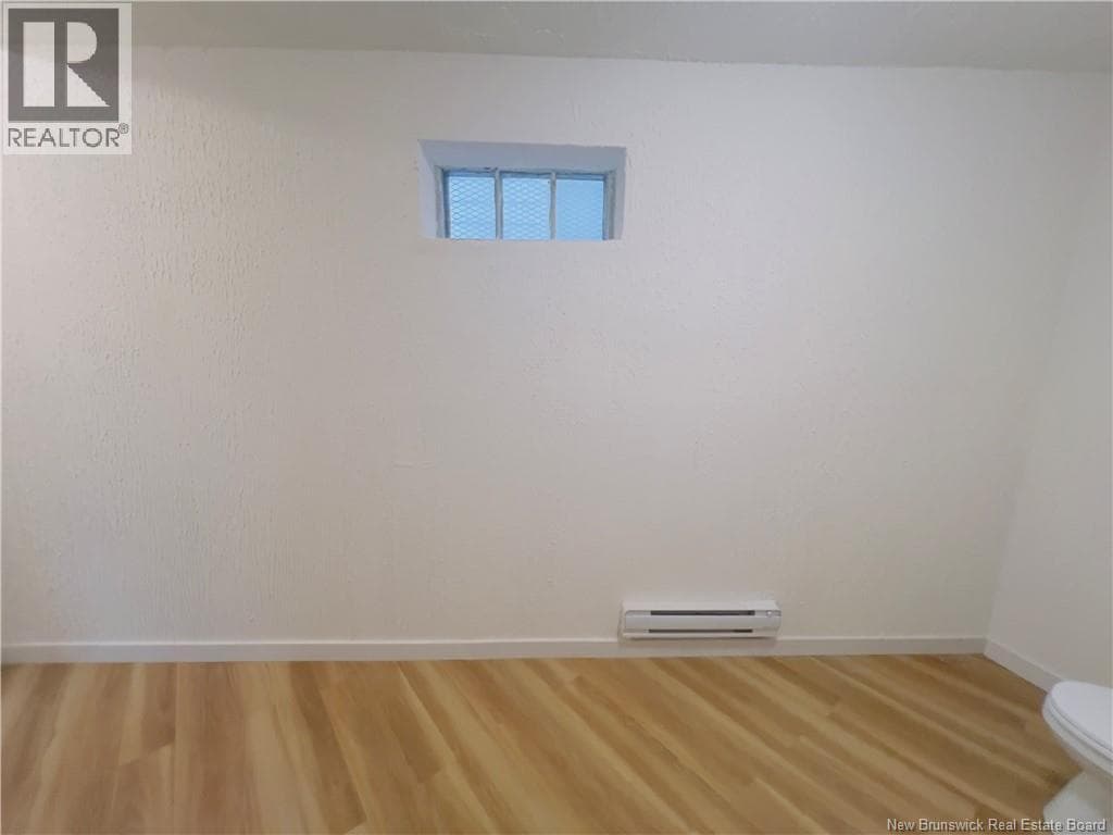 341 Douglas Avenue, photo 29