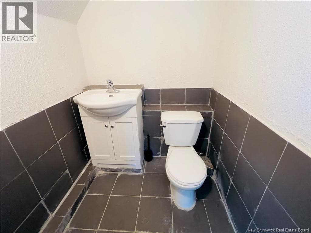 341 Douglas Avenue, photo 40