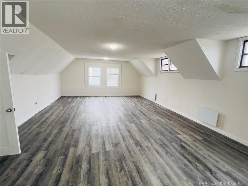 341 Douglas Avenue, photo 43