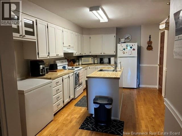 440 Woolastook Drive, photo 16