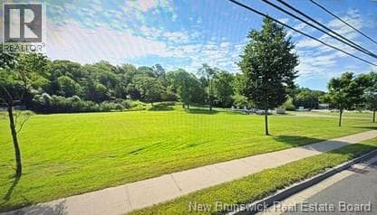 358 1/2 Rothesay Avenue