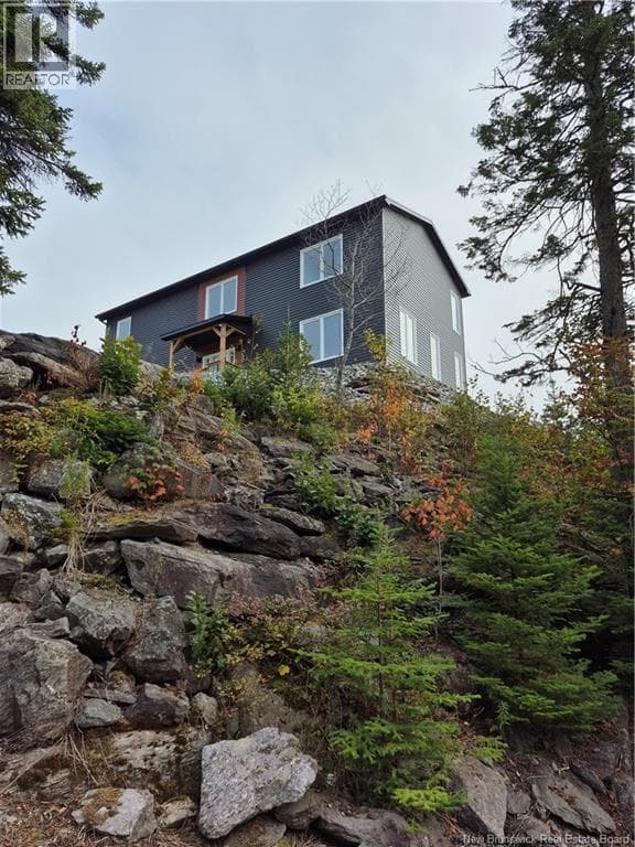 2315 Red Head Road, photo 3