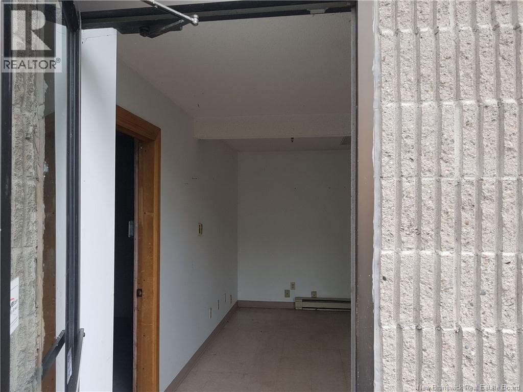 48 Hatheway Crescent Unit# 1, photo 2