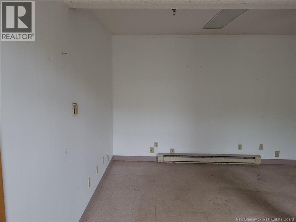 48 Hatheway Crescent Unit# 1, photo 3
