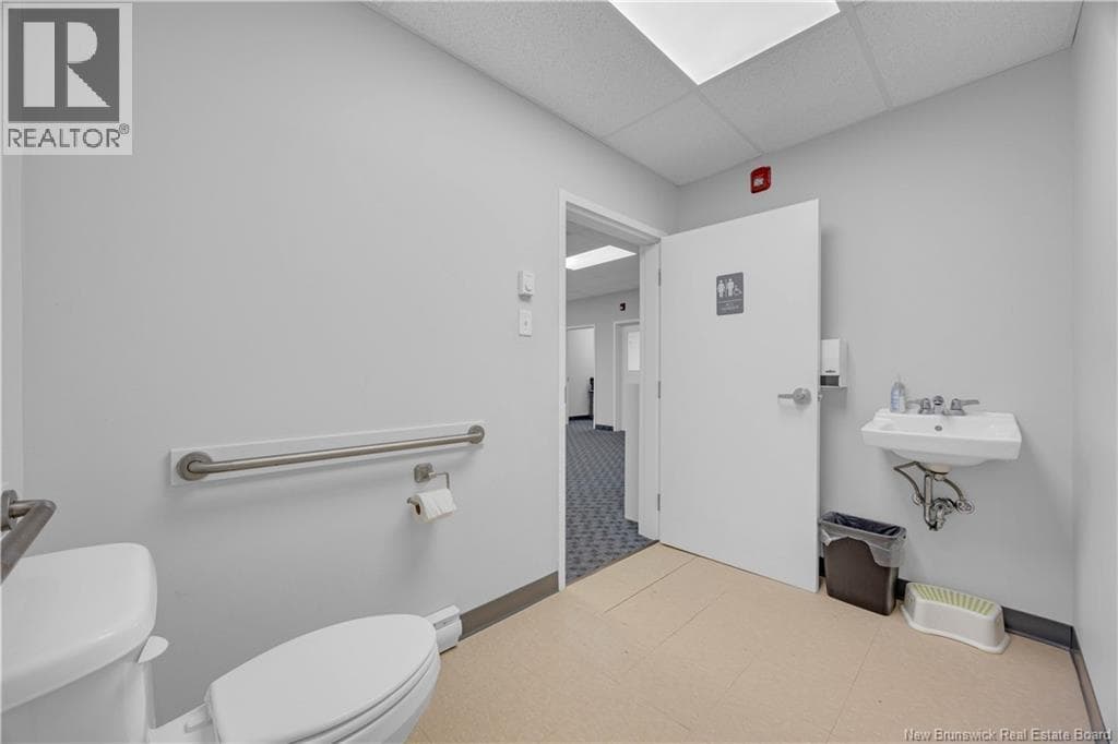 680 Rothesay Avenue, photo 13