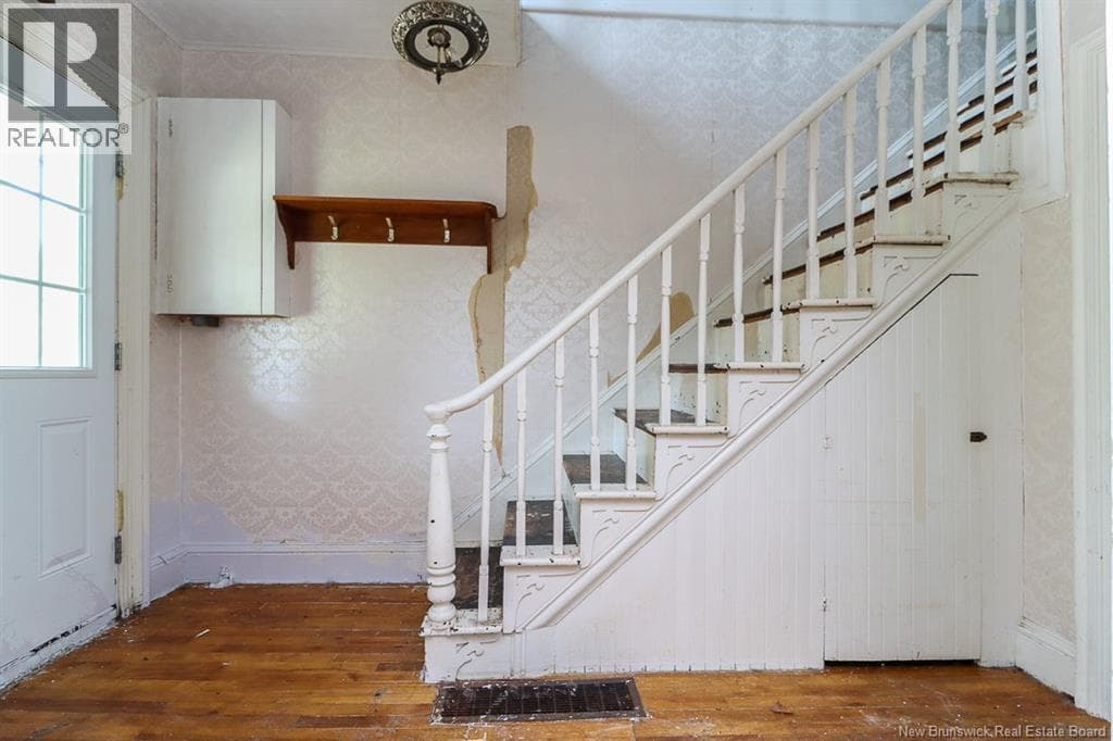 96 Main Street, photo 10