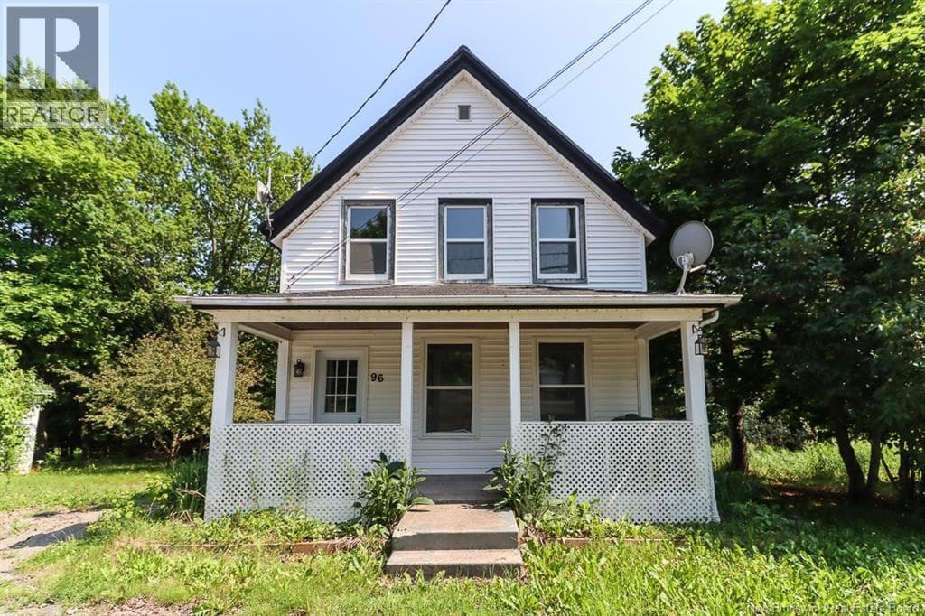 96 Main Street, photo 2
