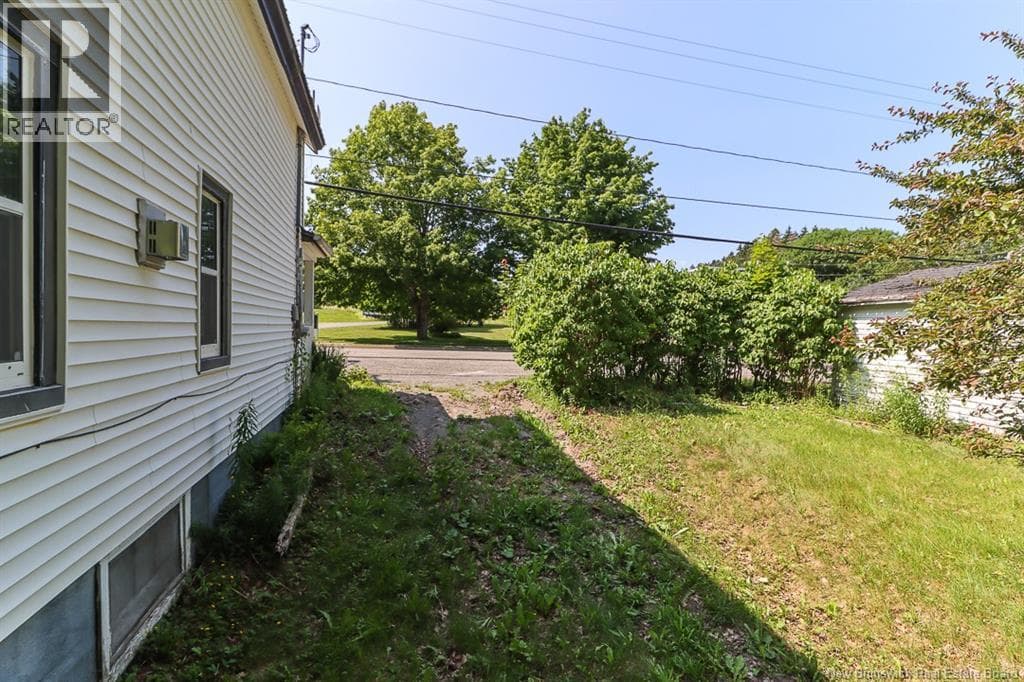 96 Main Street, photo 29