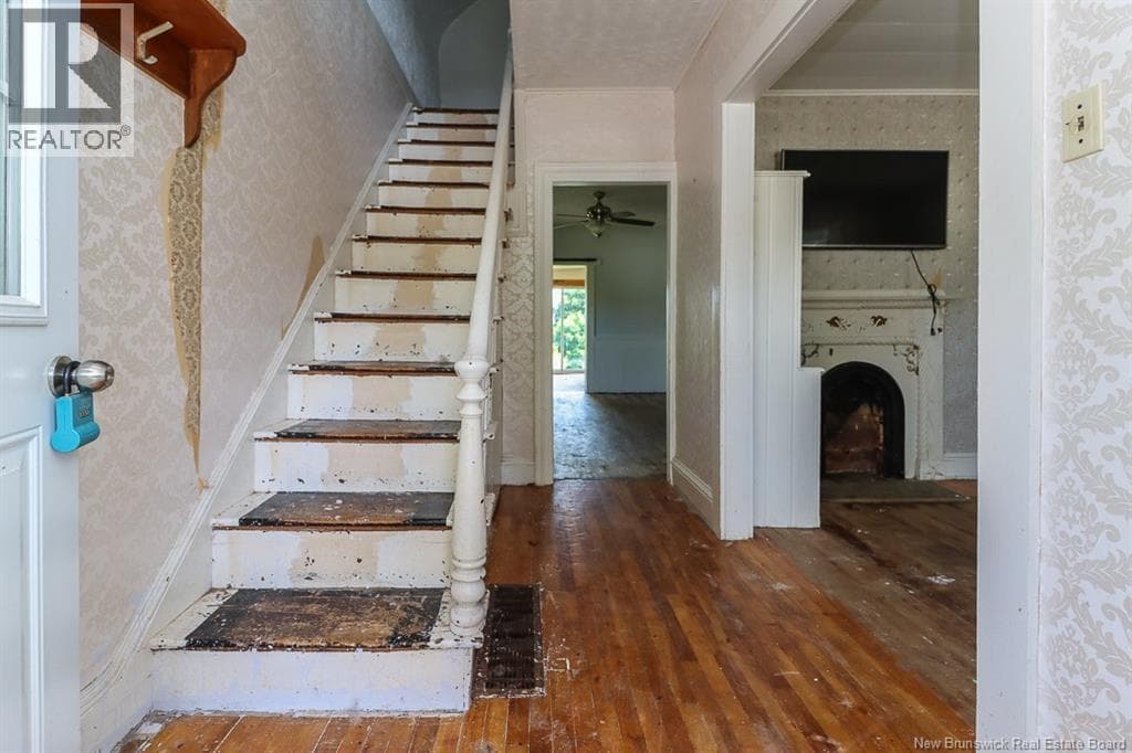 96 Main Street, photo 6