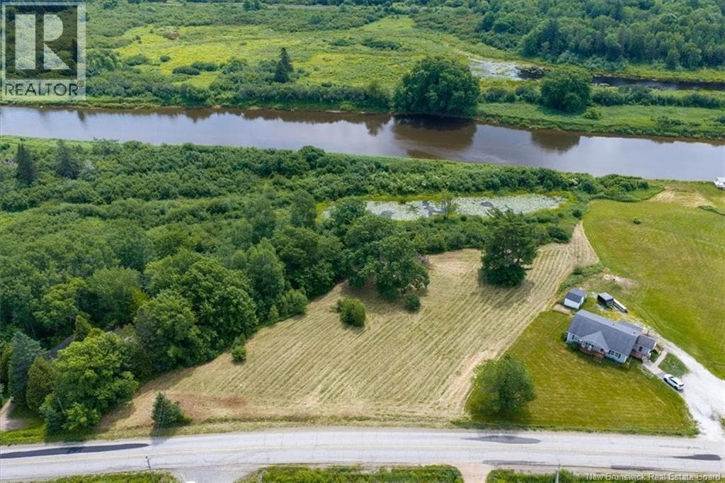 Lot Route 121