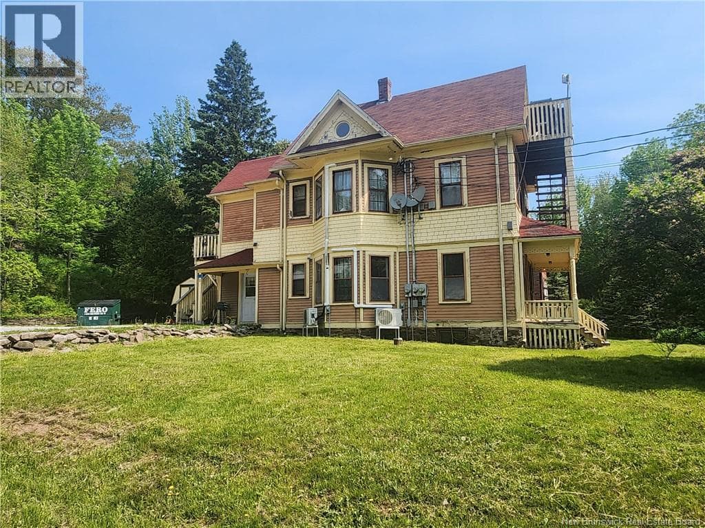 32 Langstroth Terrace