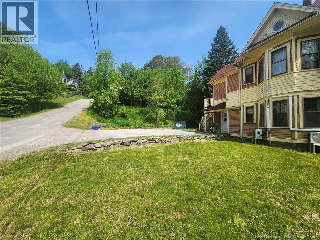 32 Langstroth Terrace, photo 3