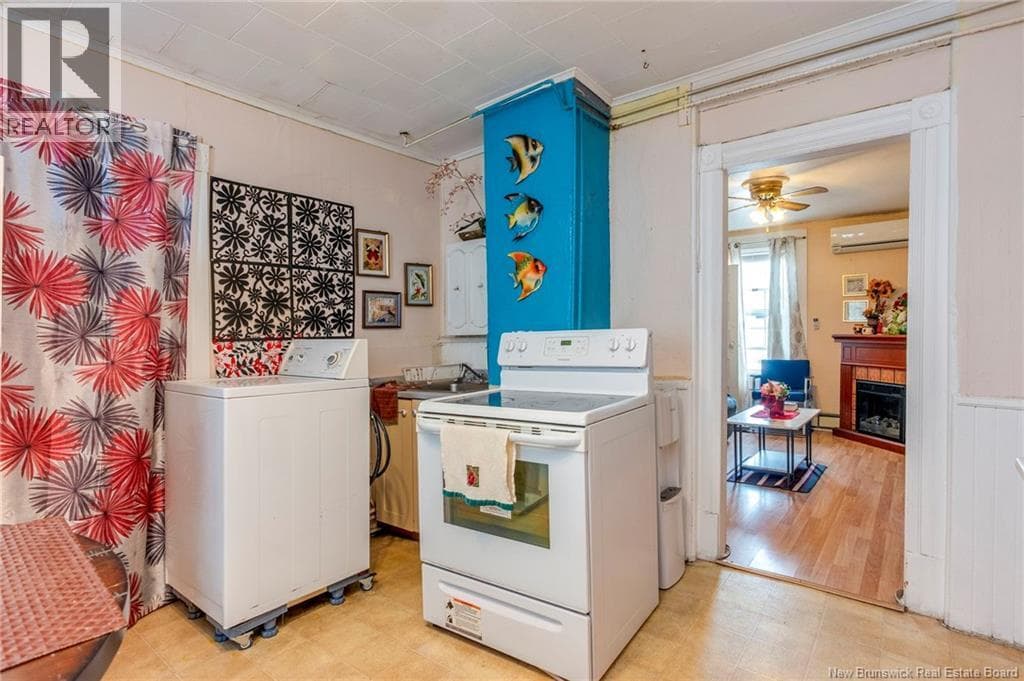 130 Visart Street, photo 8