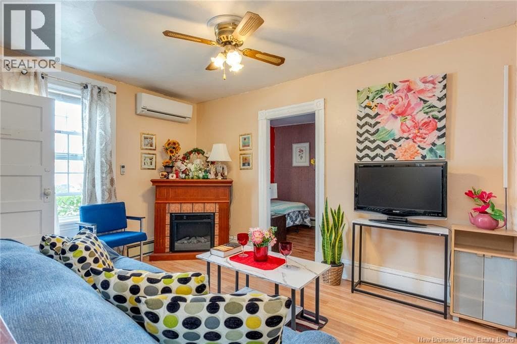 130 Visart Street, photo 6