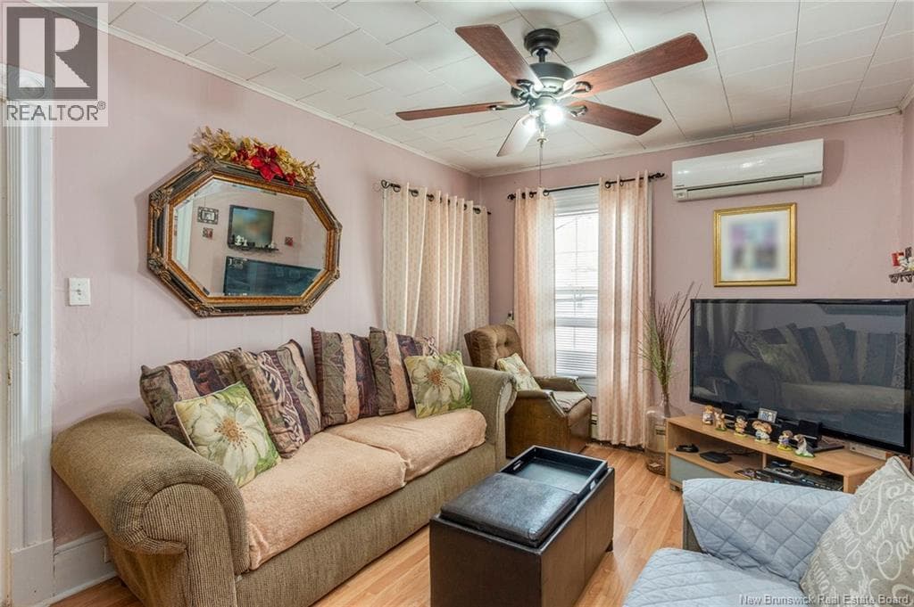 130 Visart Street, photo 18