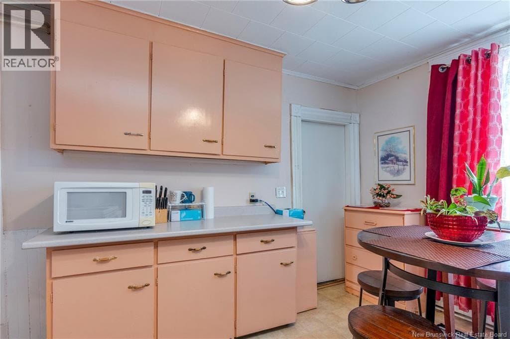 130 Visart Street, photo 9