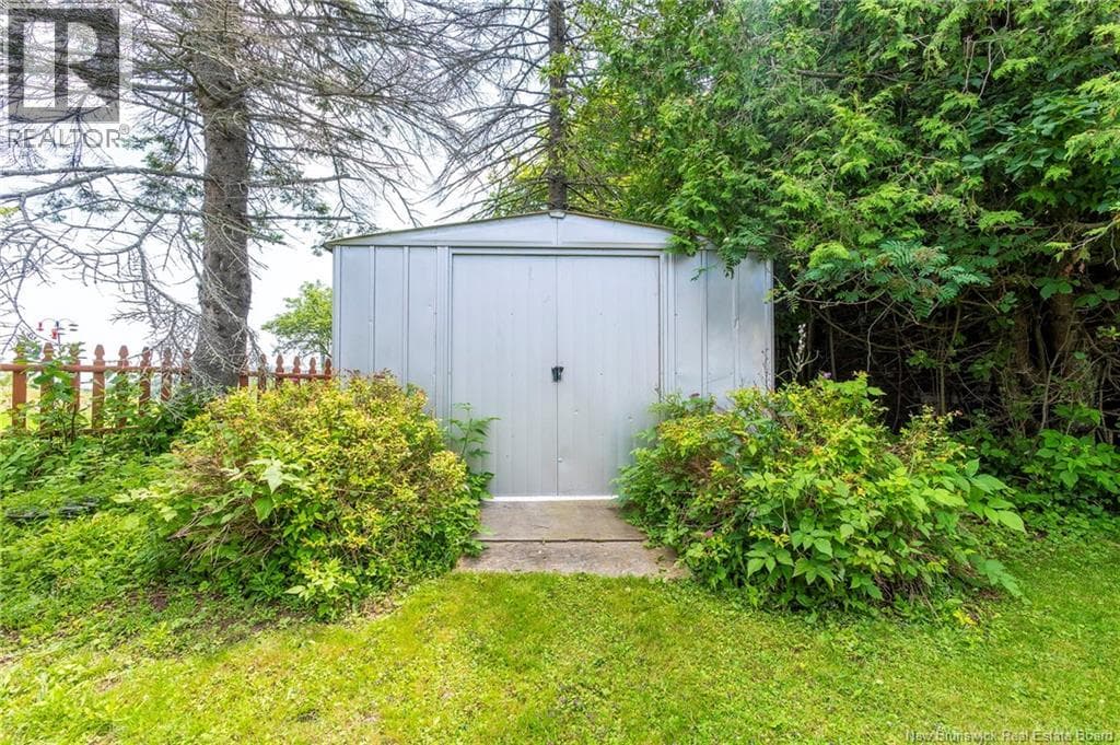 130 Visart Street, photo 33