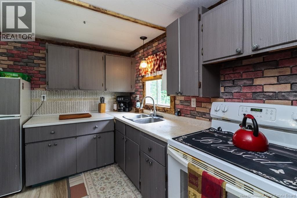 7259 Route 102, photo 9