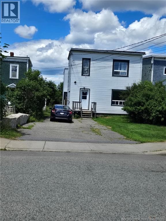57 Newman Street, photo 2