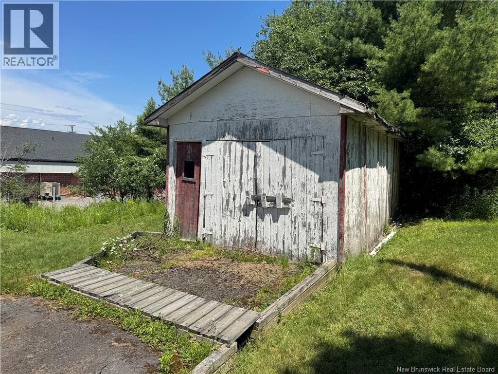 7 Donlyn Drive, photo 17