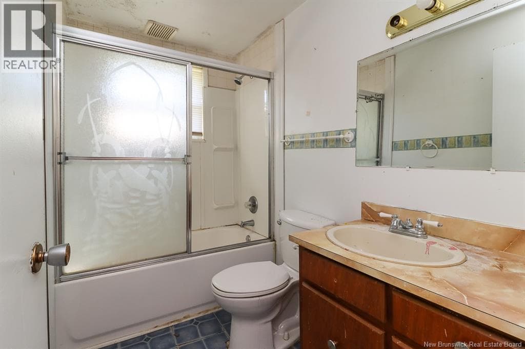 304 Carmarthen Street, photo 32