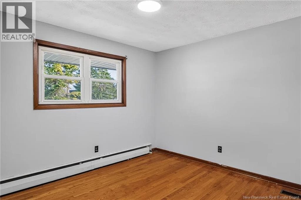 19 Woodward Avenue, photo 16