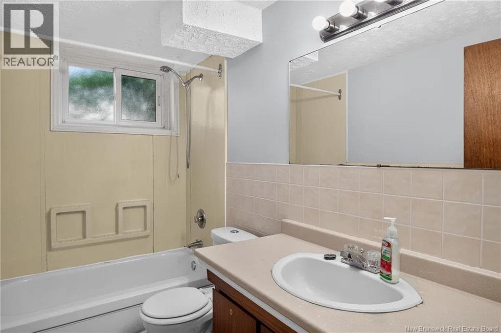 19 Woodward Avenue, photo 25