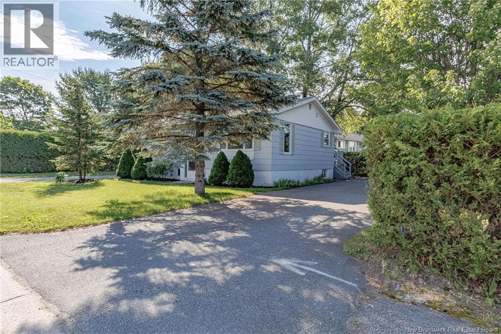 19 Woodward Avenue, photo 3