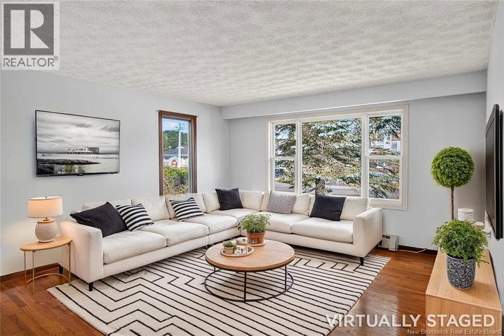 19 Woodward Avenue, photo 4