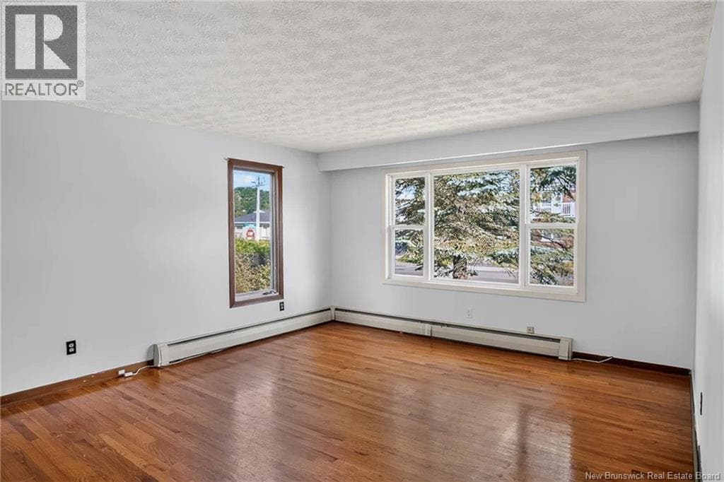 19 Woodward Avenue, photo 8