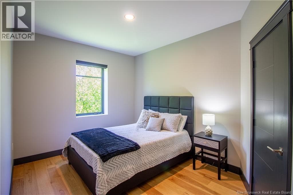 11 Robert Ross Boulevard, photo 11