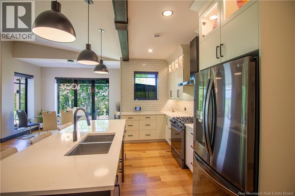 11 Robert Ross Boulevard, photo 16