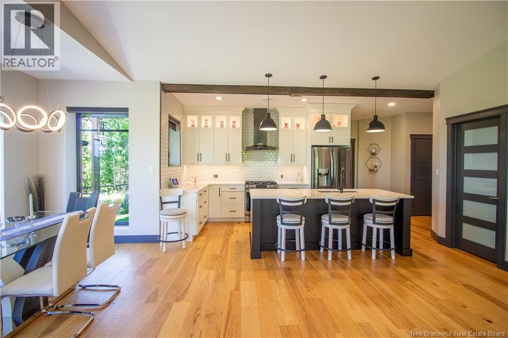 11 Robert Ross Boulevard, photo 21