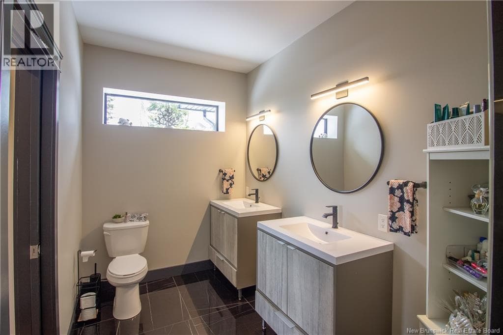 11 Robert Ross Boulevard, photo 26
