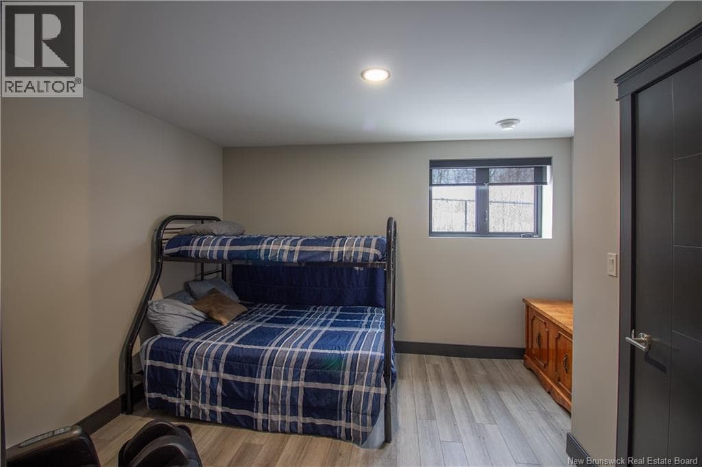 11 Robert Ross Boulevard, photo 34