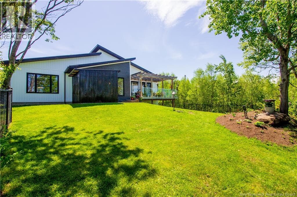11 Robert Ross Boulevard, photo 40