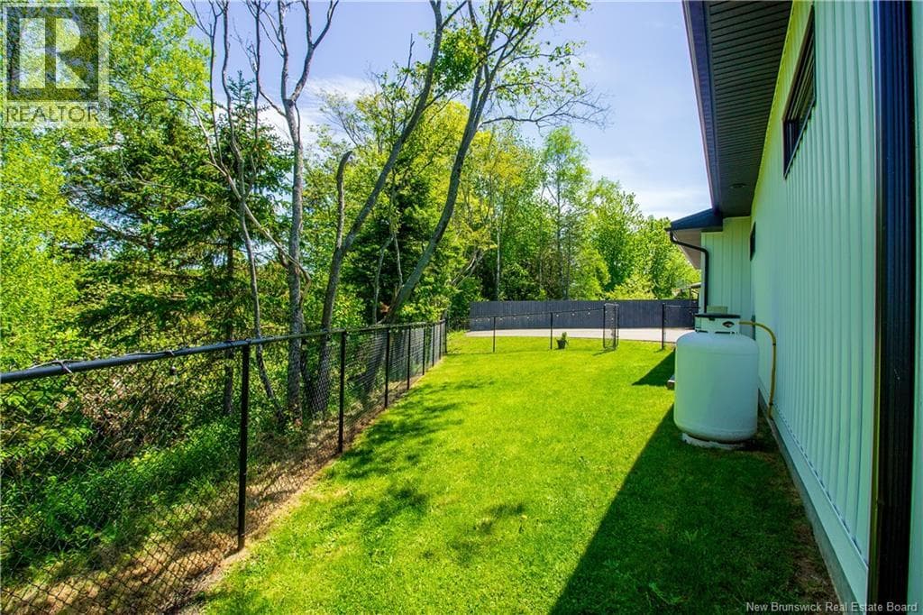 11 Robert Ross Boulevard, photo 43