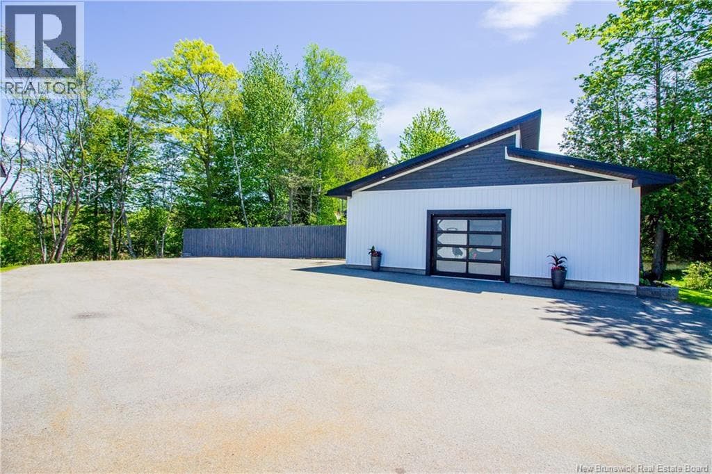 11 Robert Ross Boulevard, photo 46