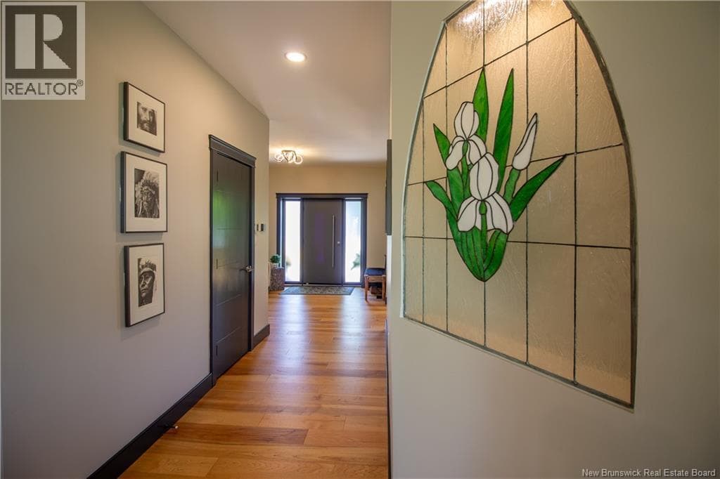 11 Robert Ross Boulevard, photo 9