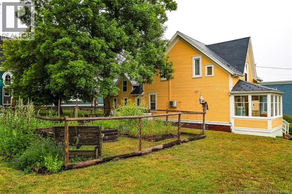 325 St James Street West, photo 38