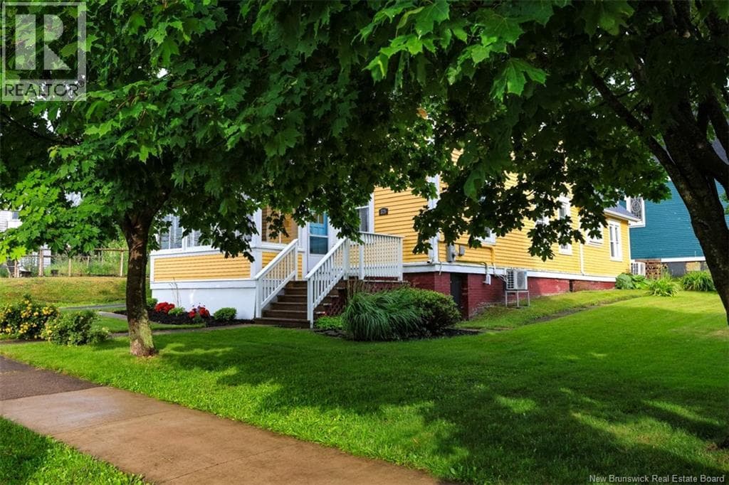 325 St James Street West, photo 42