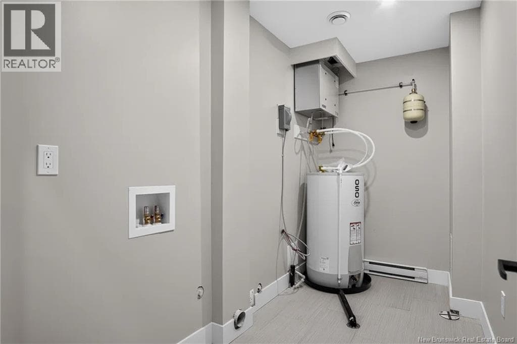 B Oakhill Crescent, photo 12